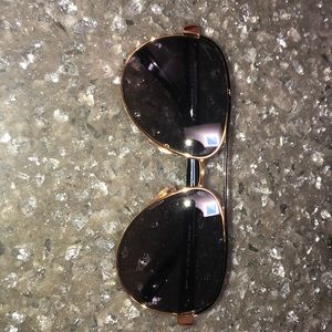 Gucci aviator sunglasses